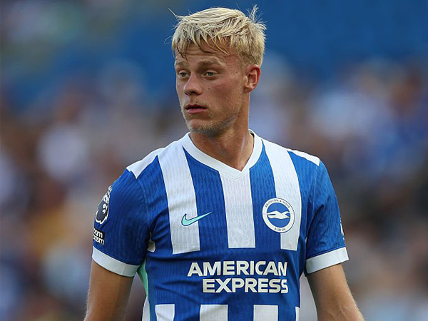 Brighton Upayakan Kontrak Baru Jan Paul van Hecke